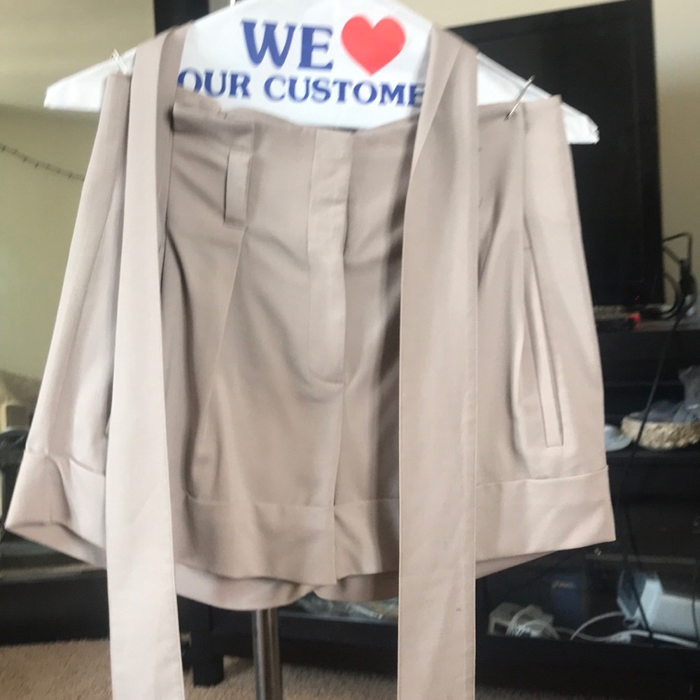 Vince Belted Wise-Leg Shorts size 00